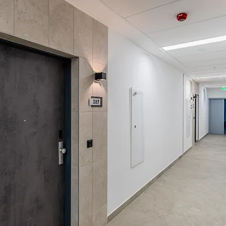 Cozy New Free Private Parking *