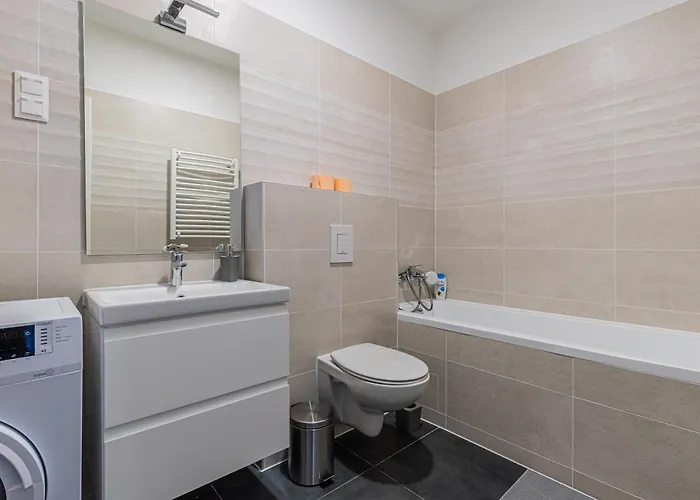 Apartment Cozy New Free Private Parking *